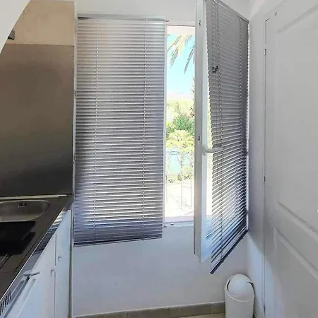 Beautiful In Saint-raphael With Kitchen * Saint-Raphaël