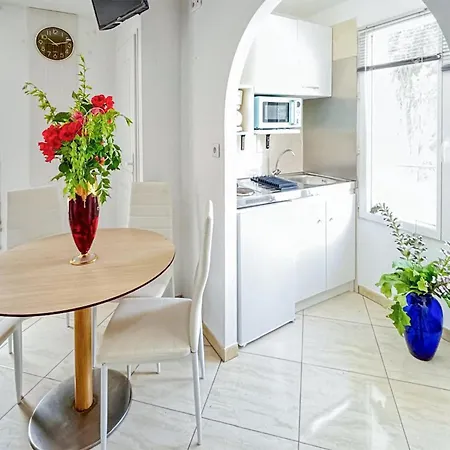 Beautiful In Saint-raphael With Kitchen