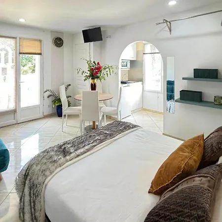 Beautiful In Saint-raphael With Kitchen